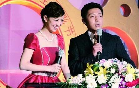 撒贝宁的婚姻经历：首任妻子身份、现任妻子年龄及是否二婚