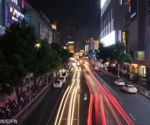 女性拍摄身份证照片时，发型要求及身份证照片规范说明