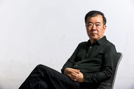 人民的名义作者周梅森背景揭秘：曾有官场经历？其官场小说三部曲续篇引关注