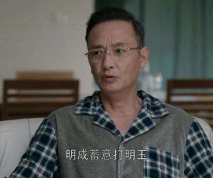 侯长荣年轻时帅照媲美小鲜肉，妻子身份资料大盘点