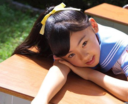 日本童星金子美穗被热搜索 一起来赏析她的高清大图吧