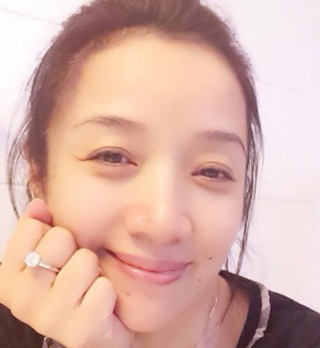 刘劲老婆胡艳萍简历介绍 妻子是气质舞蹈演员两人育有一女